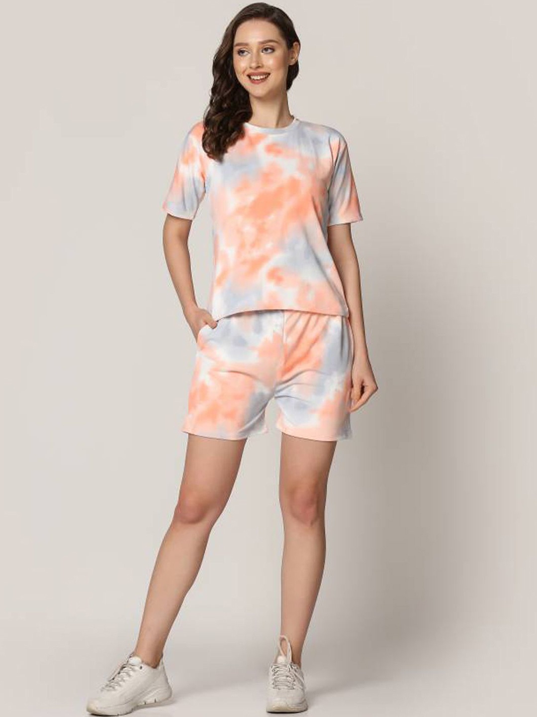 

Xivir Printed T-Shirt With Shorts Co-Ords, Peach