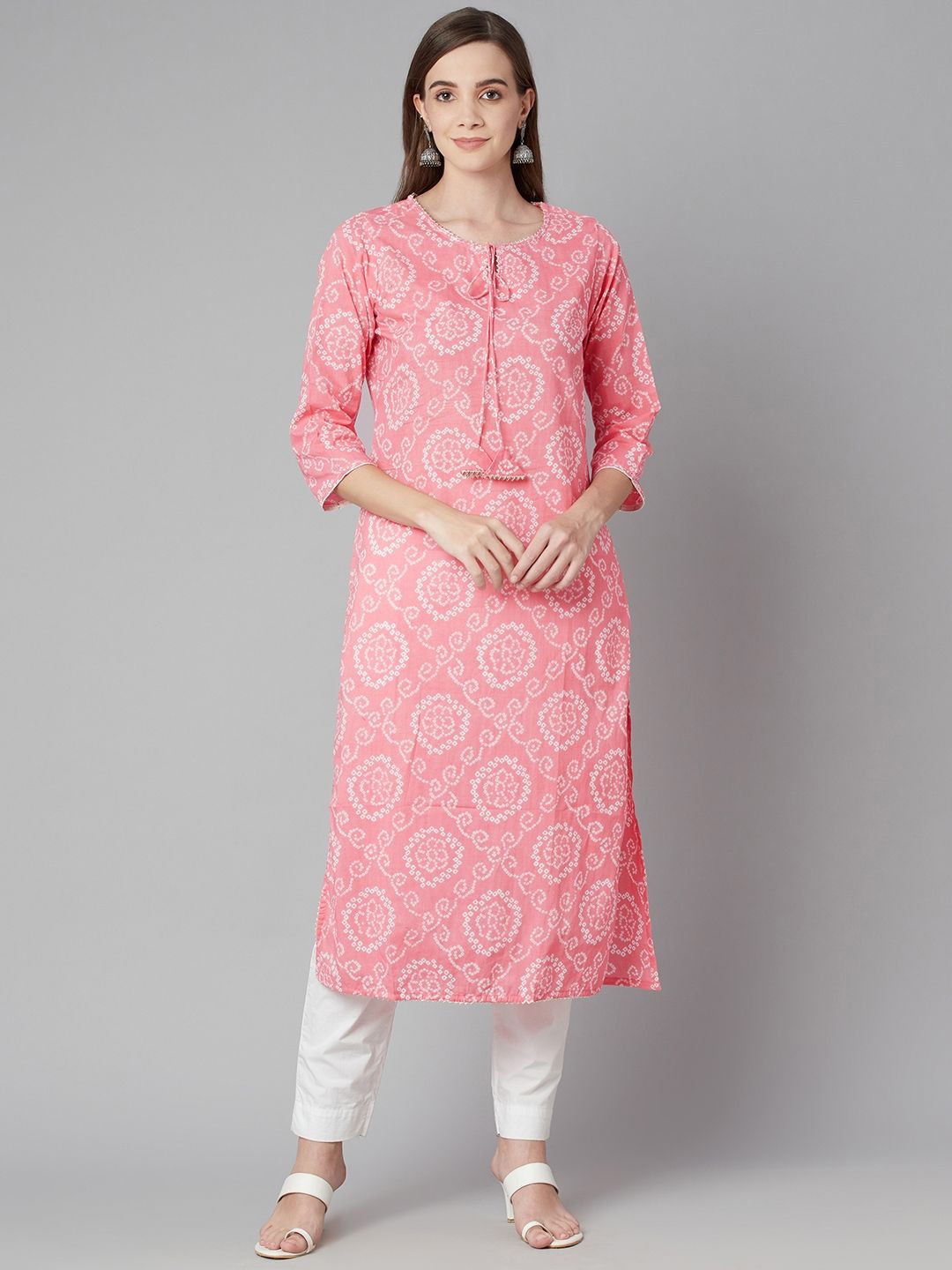 

Chandbaali Bandhani Printed Tie-up Neck Gotta Patti Cotton Straight Kurta, Pink