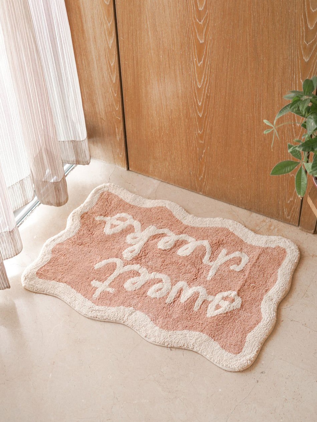 

HYPPY Peach-Colored & White Patterned Sweet Cheeks Pure Cotton Floor Mat