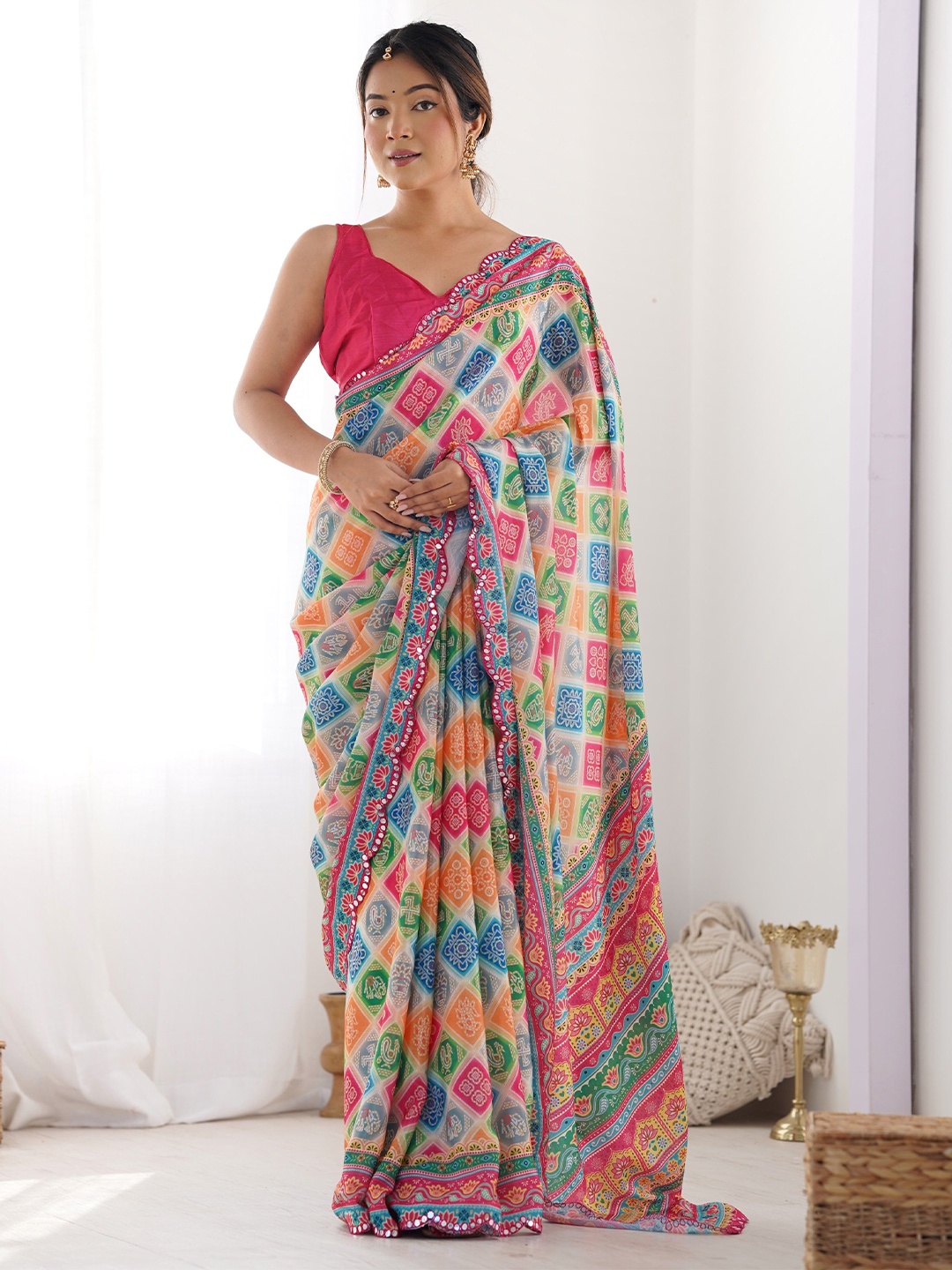 

Moda Rapido Ethnic Motifs Printed Embellished Saree, Pink
