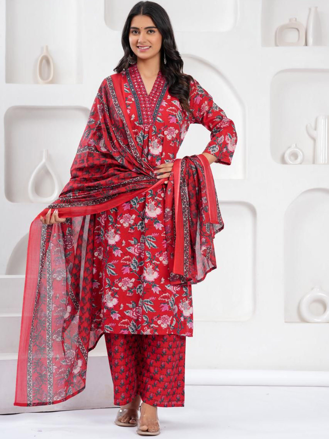

ETHNIC VILLAA Floral Printed Pure Cotton A-Line Kurta With Palazzos & Dupatta, Red