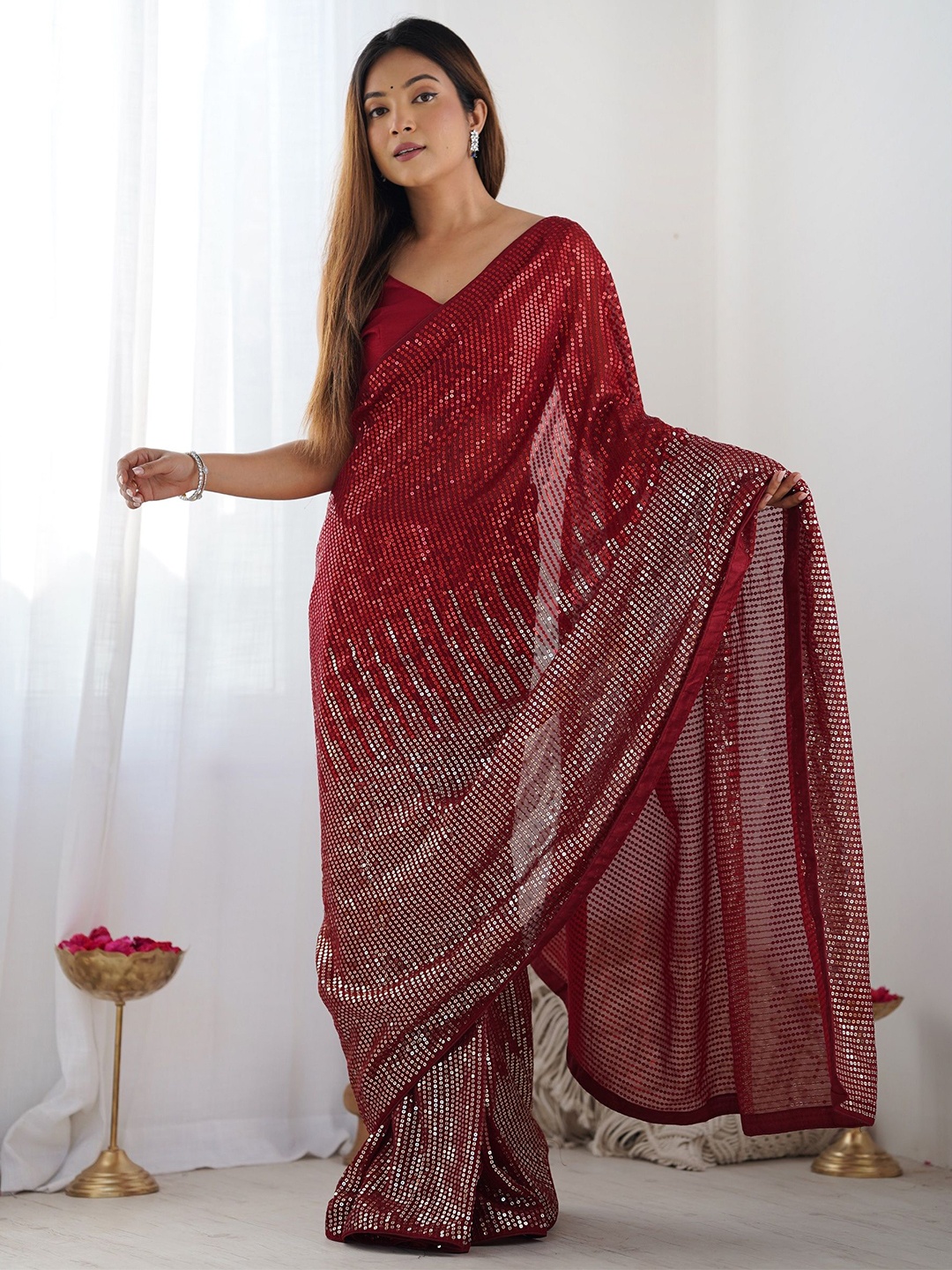 

Moda Rapido Embellished Sequinned Pure Georgette Saree, Red
