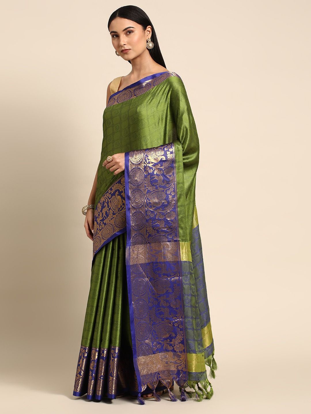 

DIVASTRI Woven Design Zari Banarasi Saree, Green