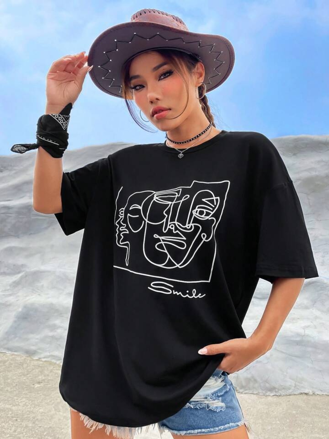 

KASHIAN Women Graphic Printed Round Neck Cotton Oversized T-shirt, Black