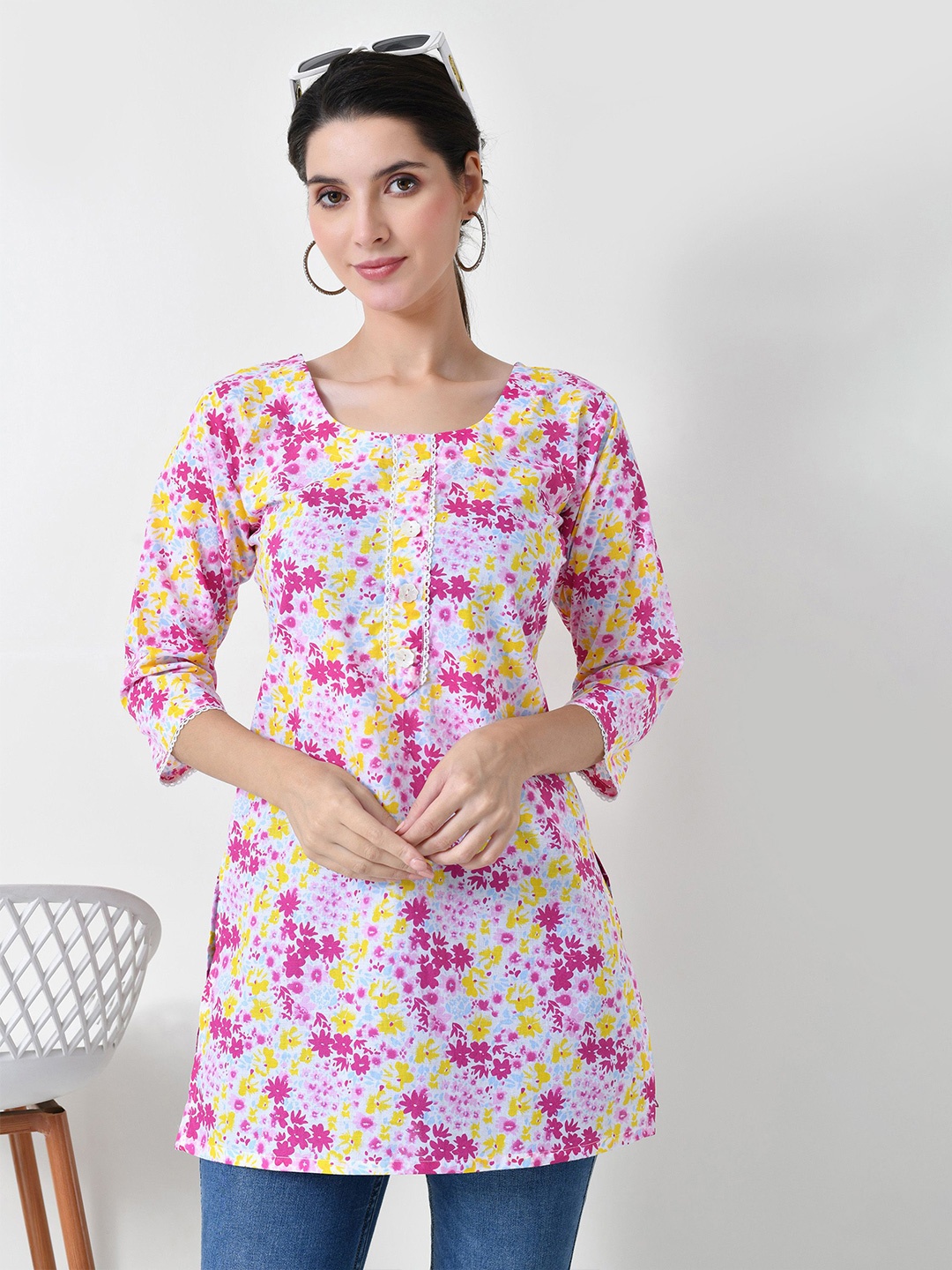 

LIBOZA Floral Printed Pure Cotton Kurti, Pink