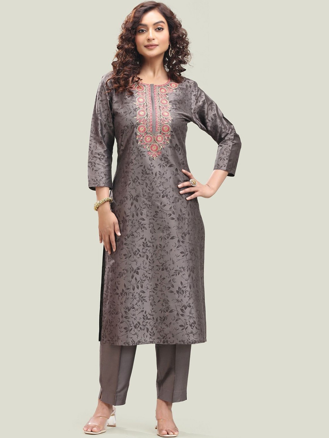 

COTTON CULTURE Floral Embroidered Thread Work Pure Silk Straight Kurta With Trousers, Brown