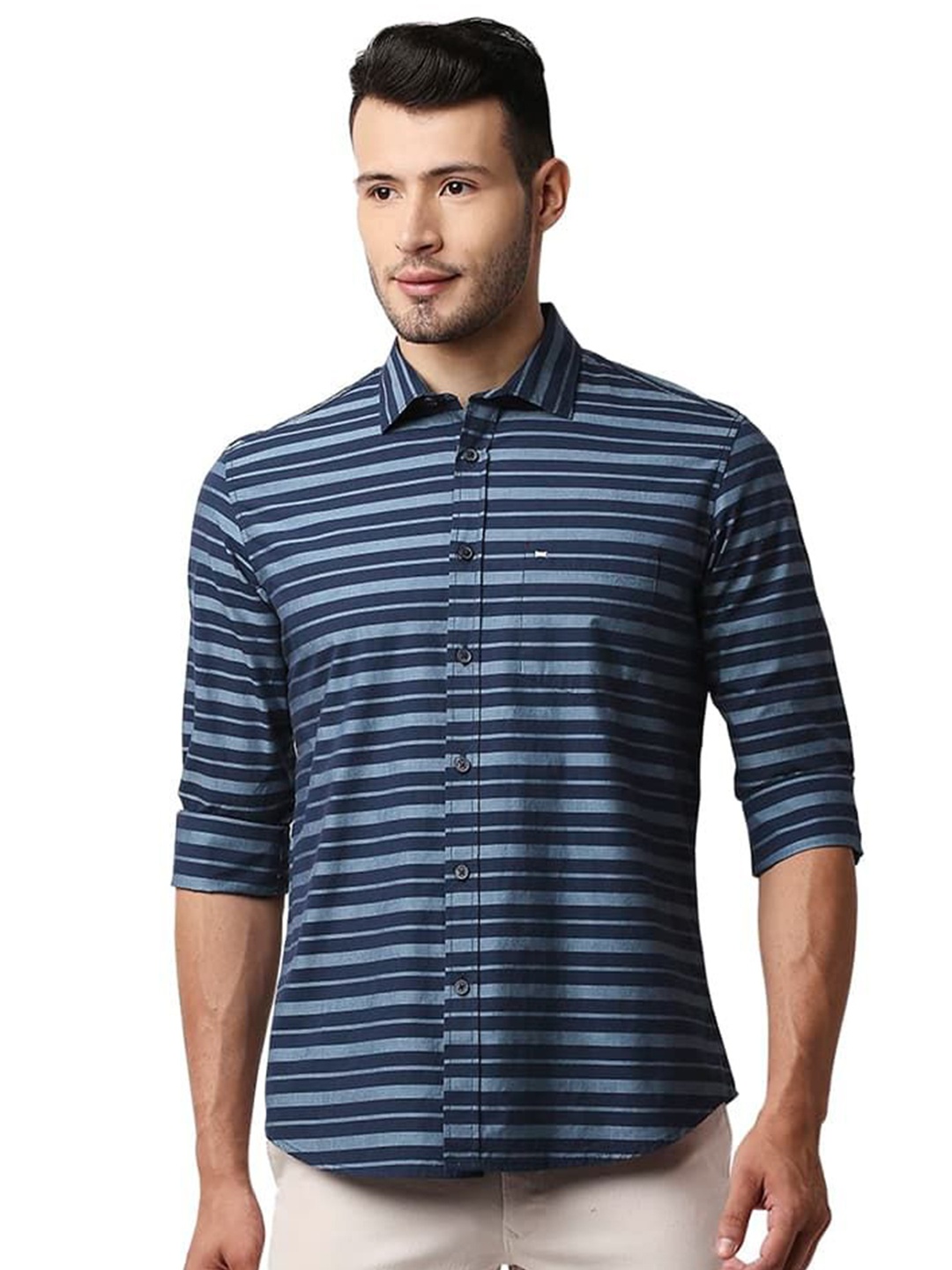 

Basics Men Relaxed Fit Spread Collar Horizontal Striped Cotton Casual Shirt, Navy blue