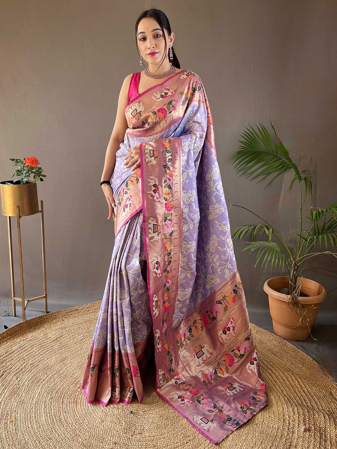 

DIVASTRI Woven Design Printed Zari Paithani Saree, Lavender