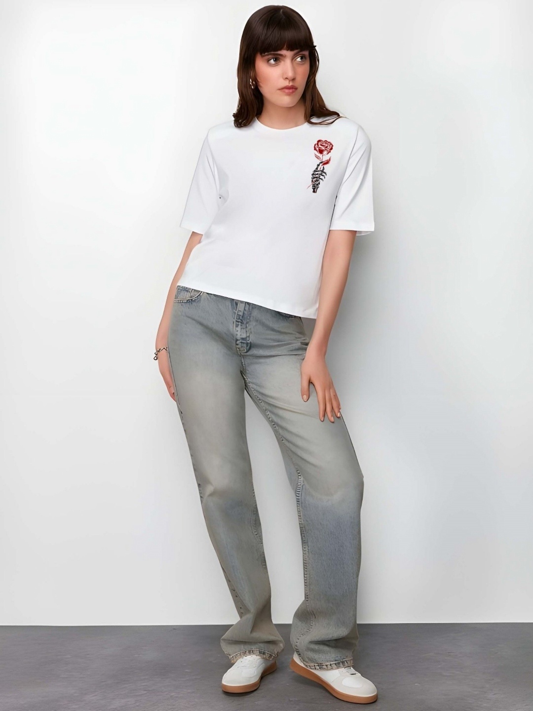 

DressBerry Women Floral Printed Round Neck Cotton Boxy T-shirt, White