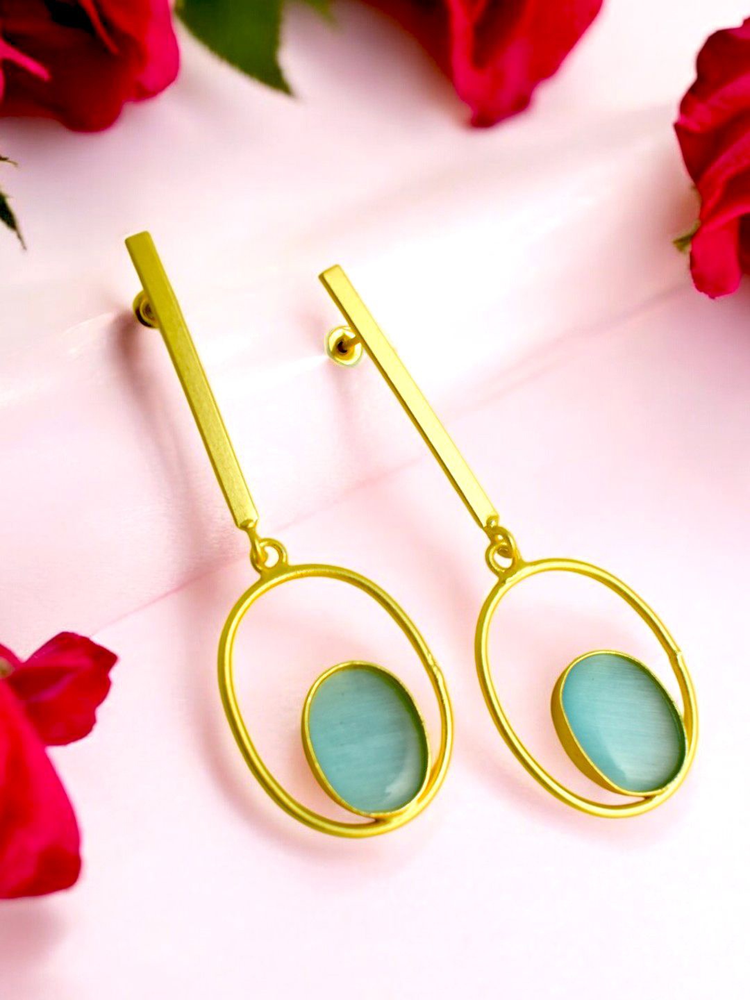 

TISHUL JEWELS Gold-Plated Artificial Stones Studded Contemporary Drop Earrings