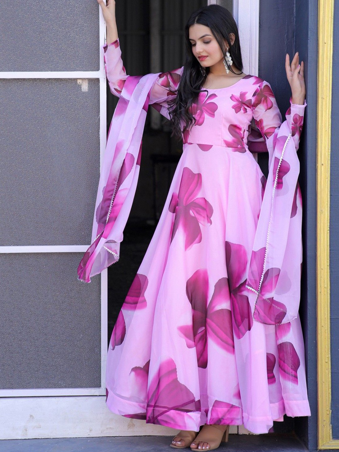 

Femvy Women Floral Printed Maxi Dress With Dupatta, Pink