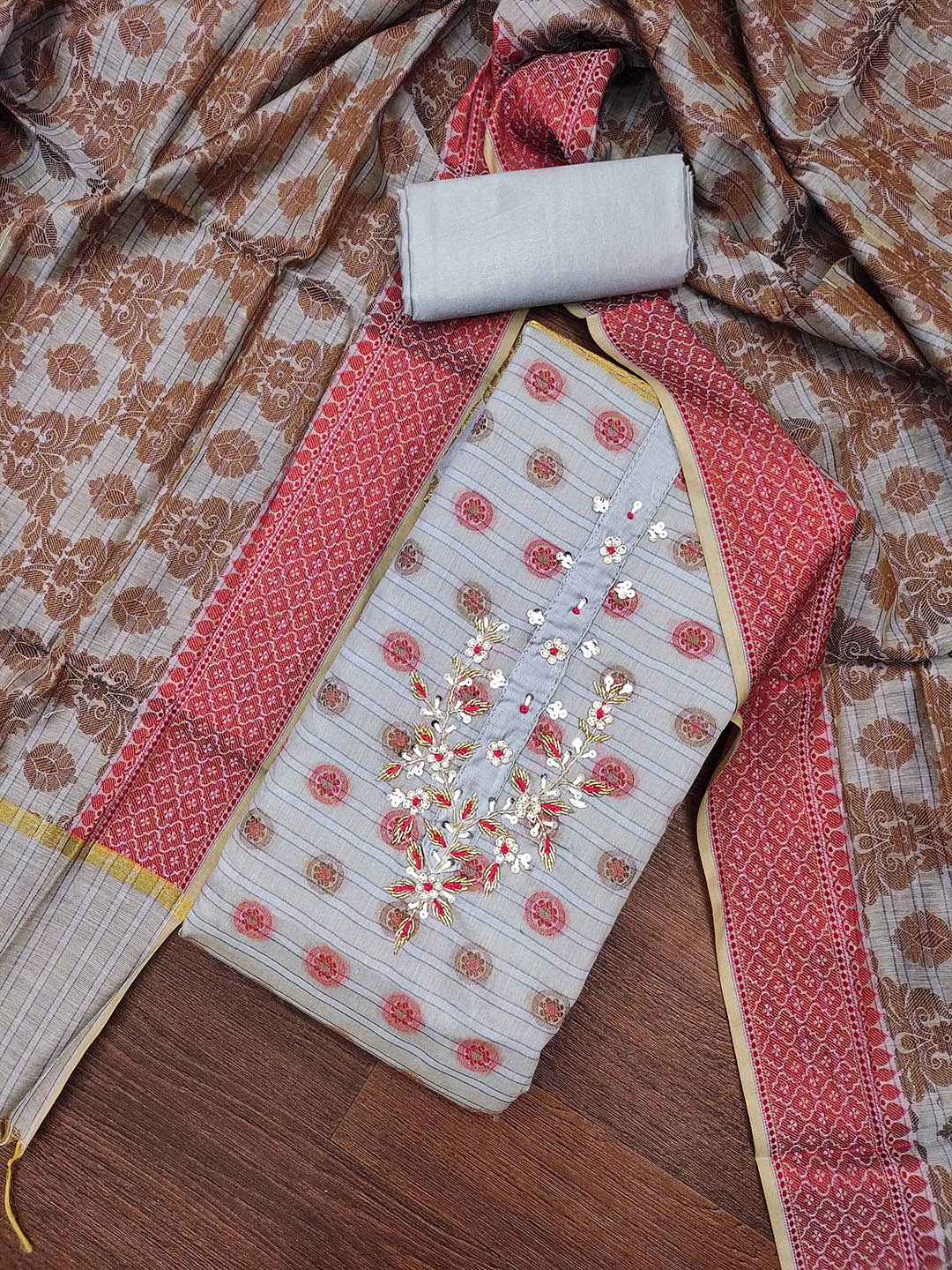

HERE&NOW Floral Embroidered Banarasi Unstitched Dress Material, Grey
