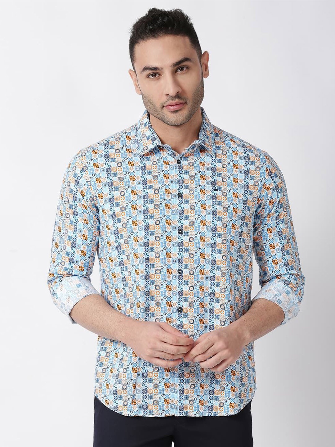

Basics Men Relaxed Fit Spread Collar Geometric Printed Cotton Casual Shirt, Blue