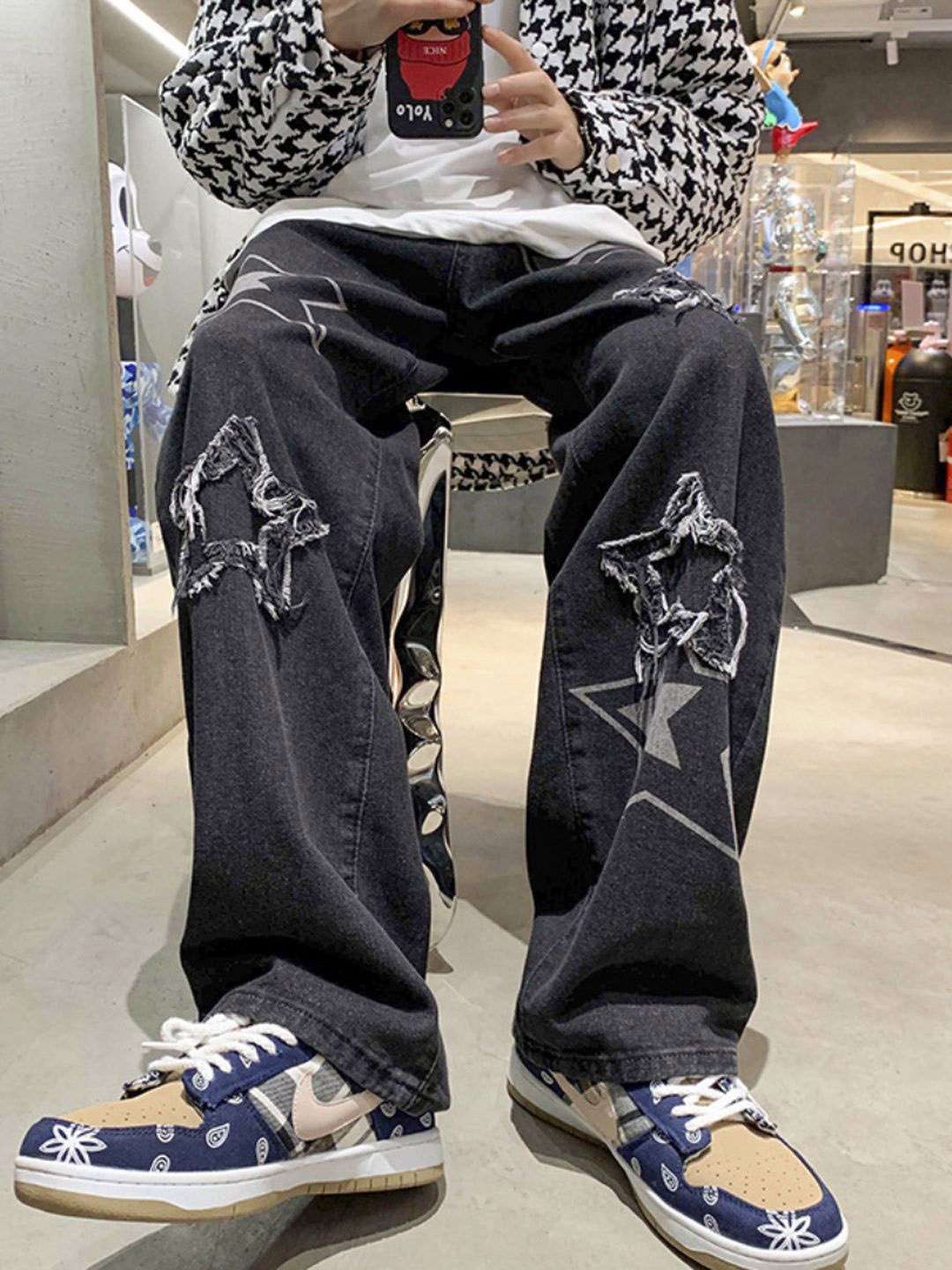 

HERE&NOW Men Regular Fit Mid-Rise Jeans, Charcoal