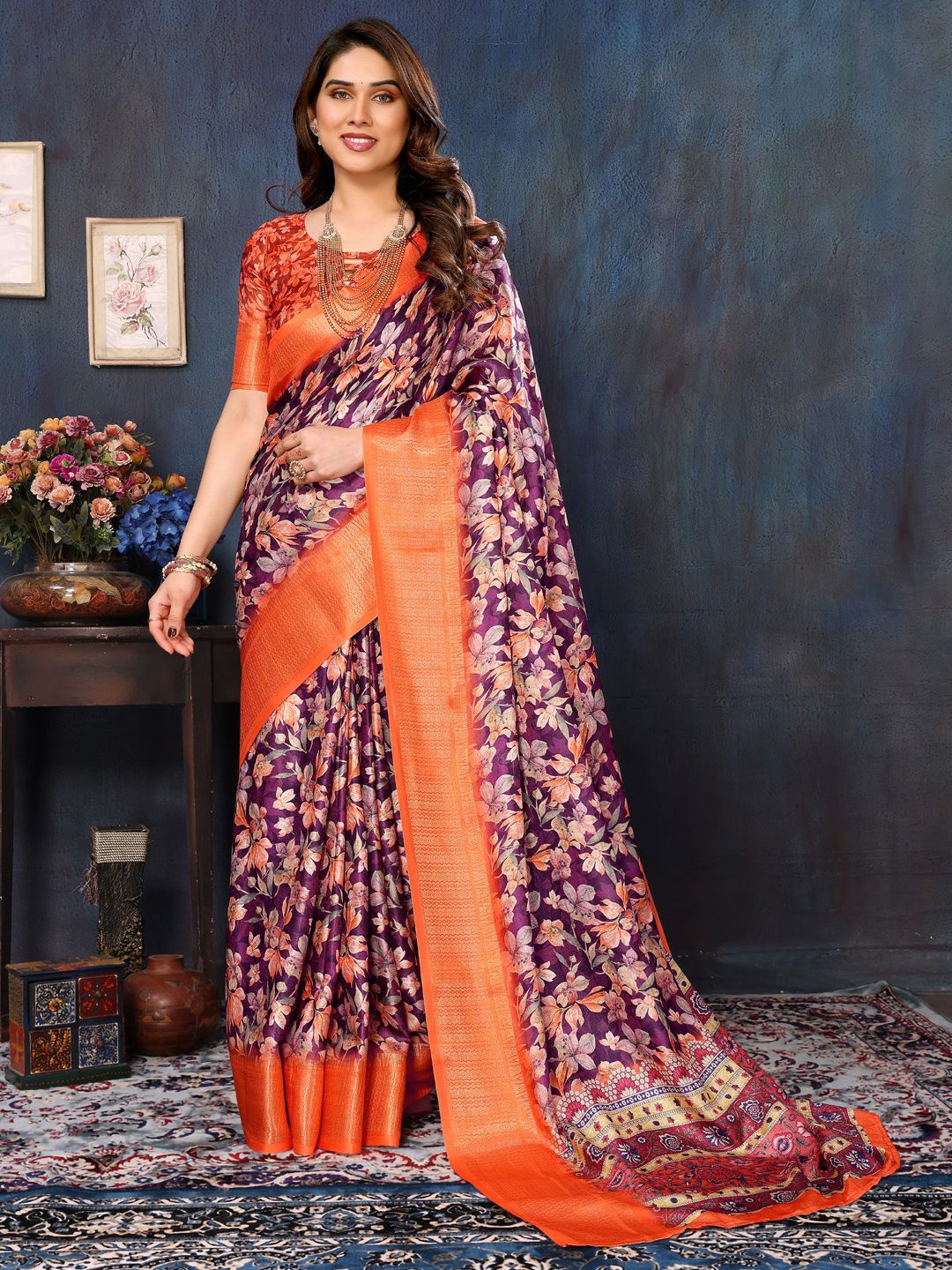 

DIVASTRI Floral Zari Silk Cotton Saree, Purple