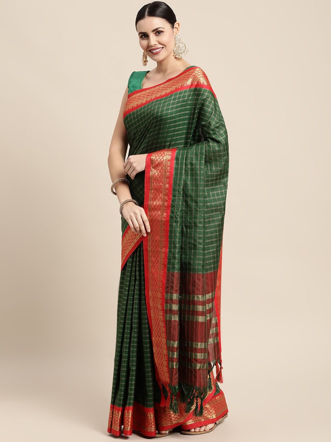 

DIVASTRI Checked Zari Saree with Blouse Piece, Green