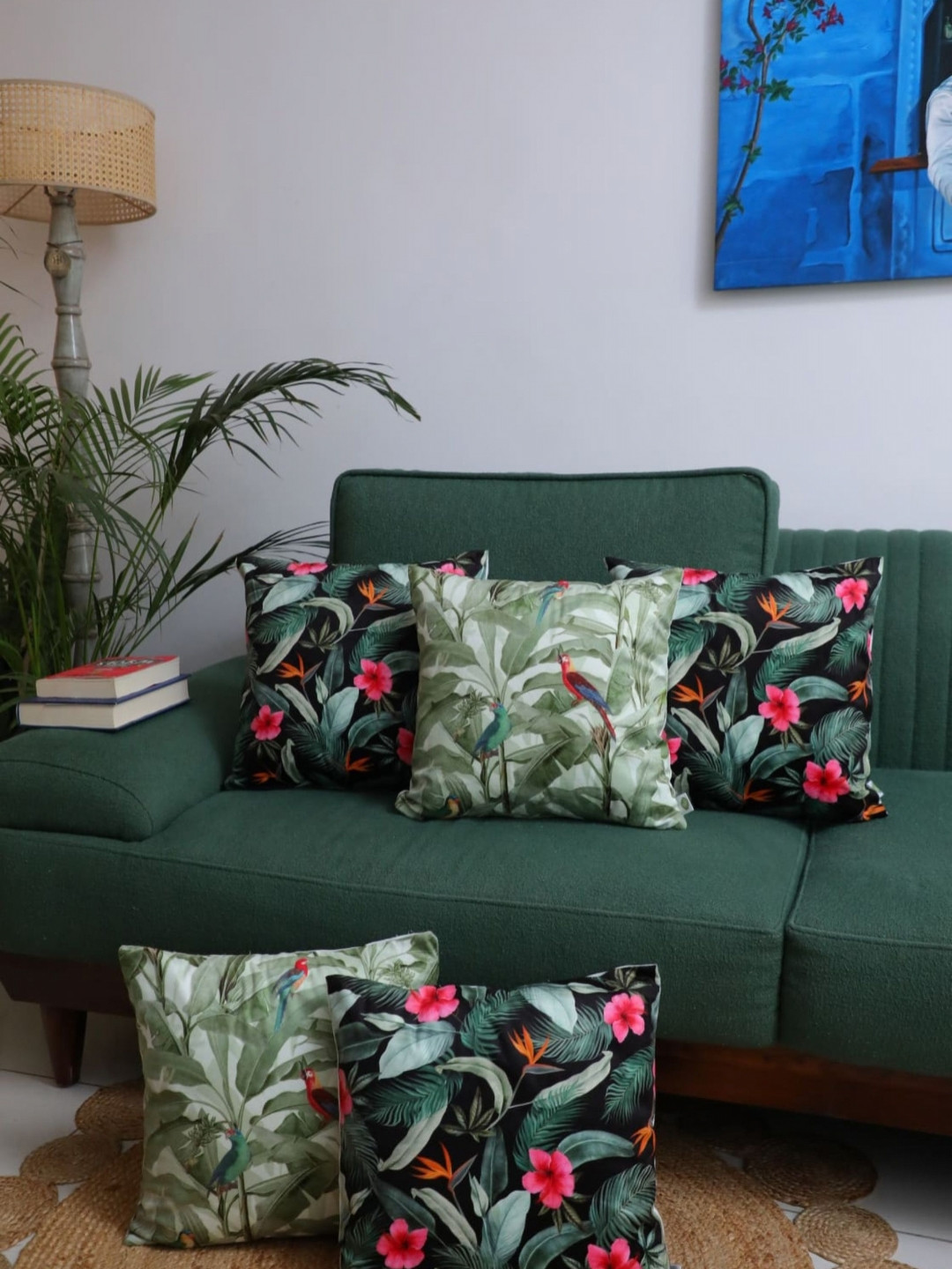 

LUSHLYF Pieces Green & Pink 5 Pieces Floral Printed Velvet Square Cushion Covers