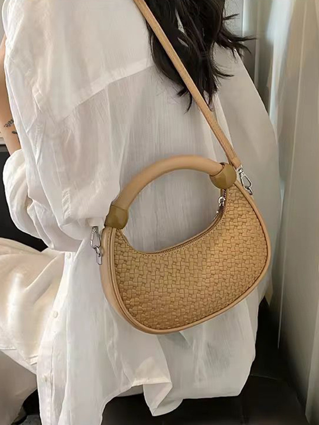 

TREASO CLOSET Kim Bag, Beige