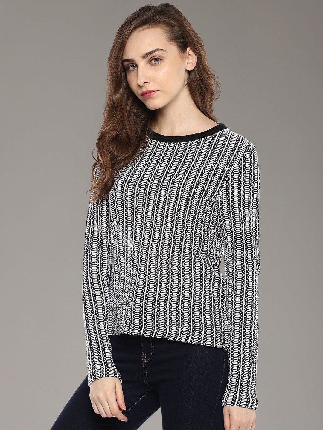 

Moda Elementi Women Round Neck Striped Pullover Sweaters, Black