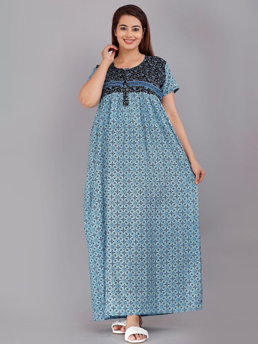 

PR PINK ROYAL Women Printed Pure Cotton Maxi Nightdress, Blue