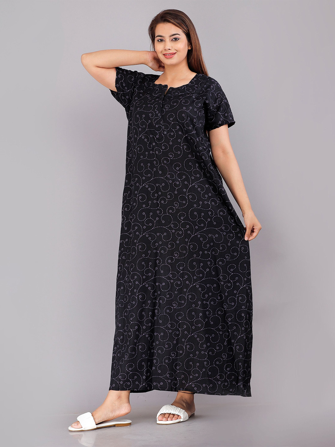

PR PINK ROYAL Women Floral Printed Pure Cotton Maxi Nightdress, Black