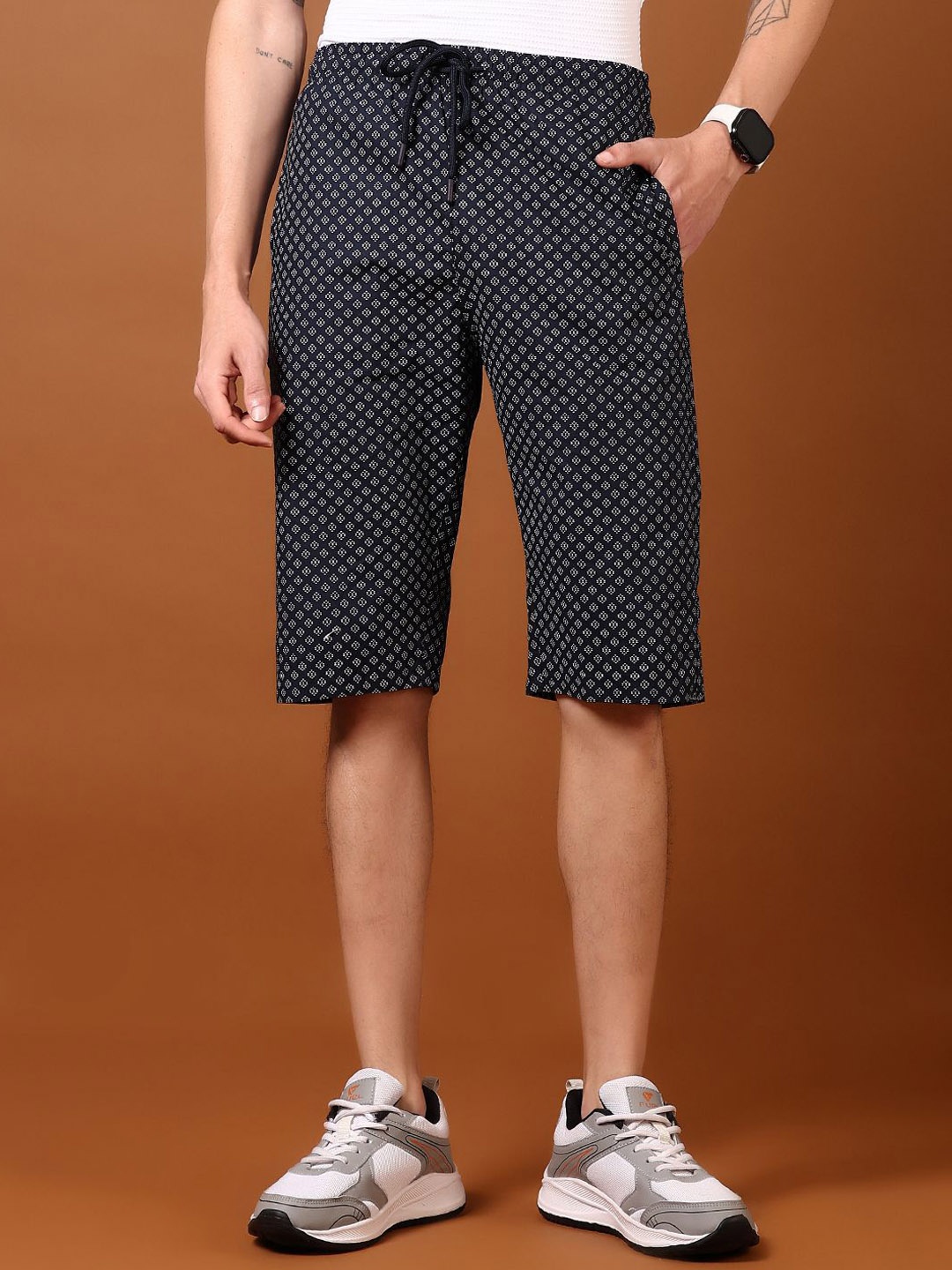 

V-Mart Men Cotton Printed Mid-Rise Shorts, Navy blue