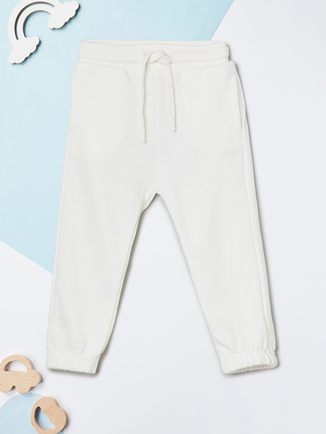

max Boys Graphic Mid-Rise Pure Cotton Joggers, Off white
