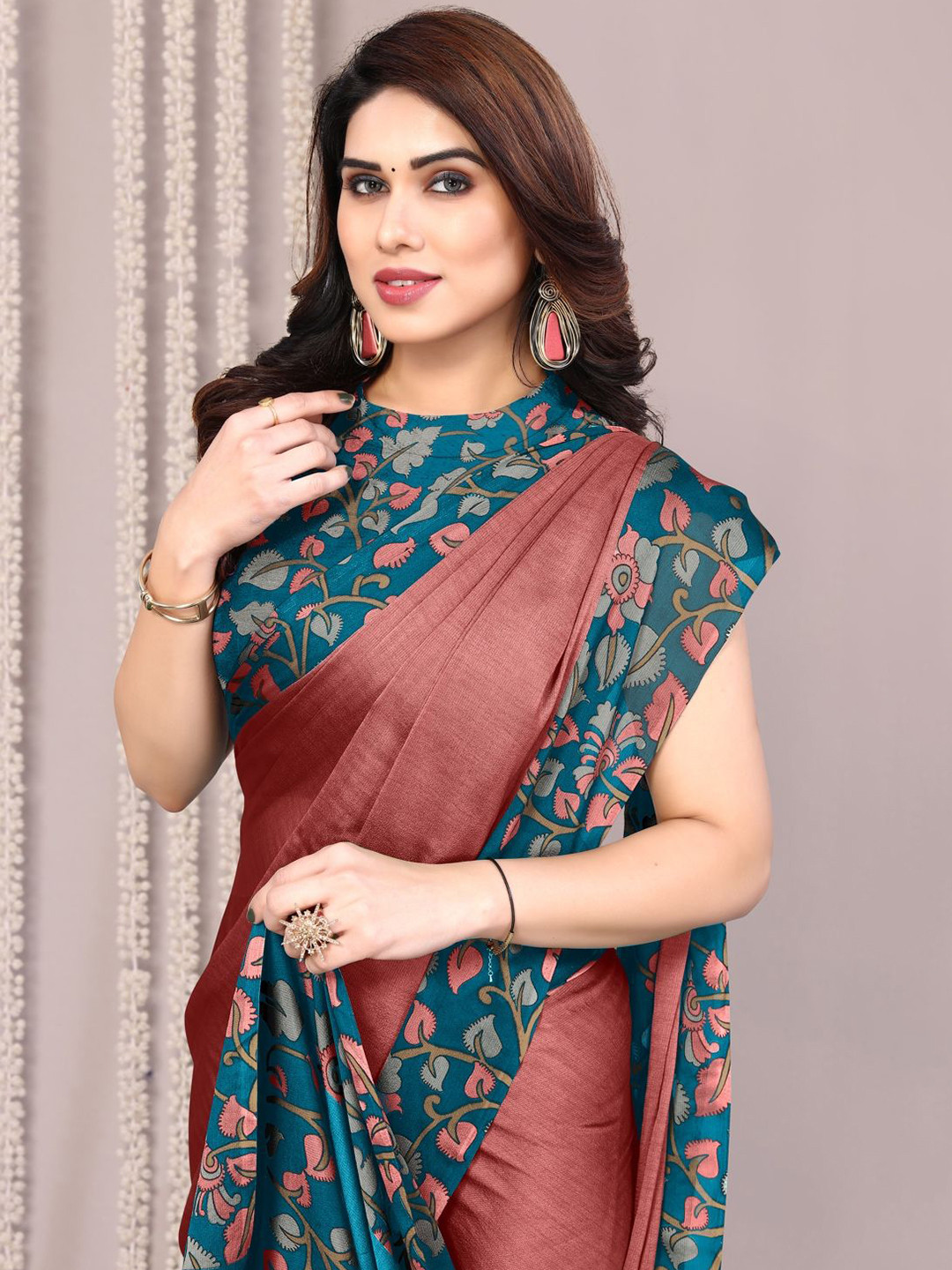 

KALINI Floral Printed Saree, Pink