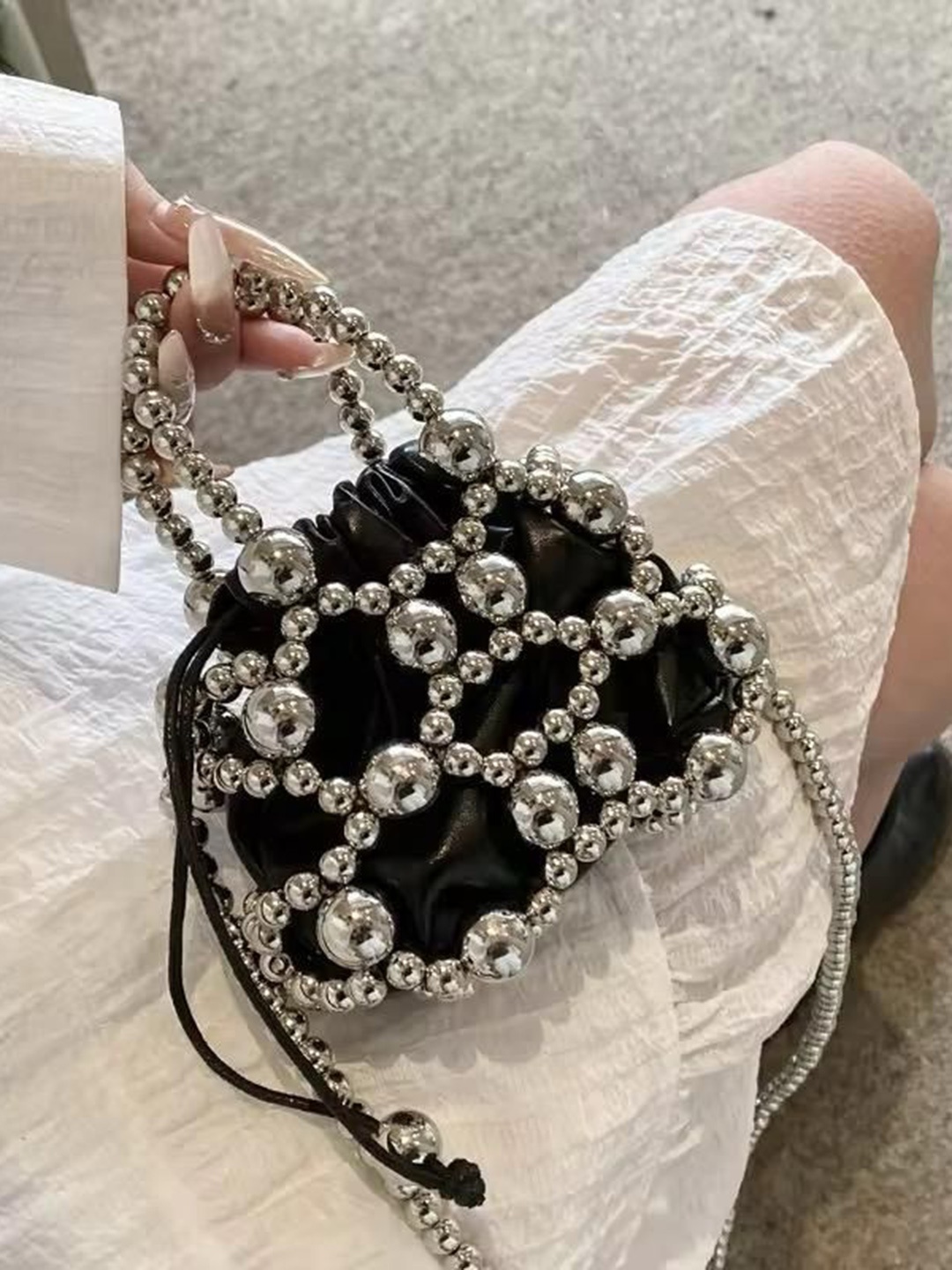 

TREASO CLOSET PU Structured Handheld Bag with Quilted, Black