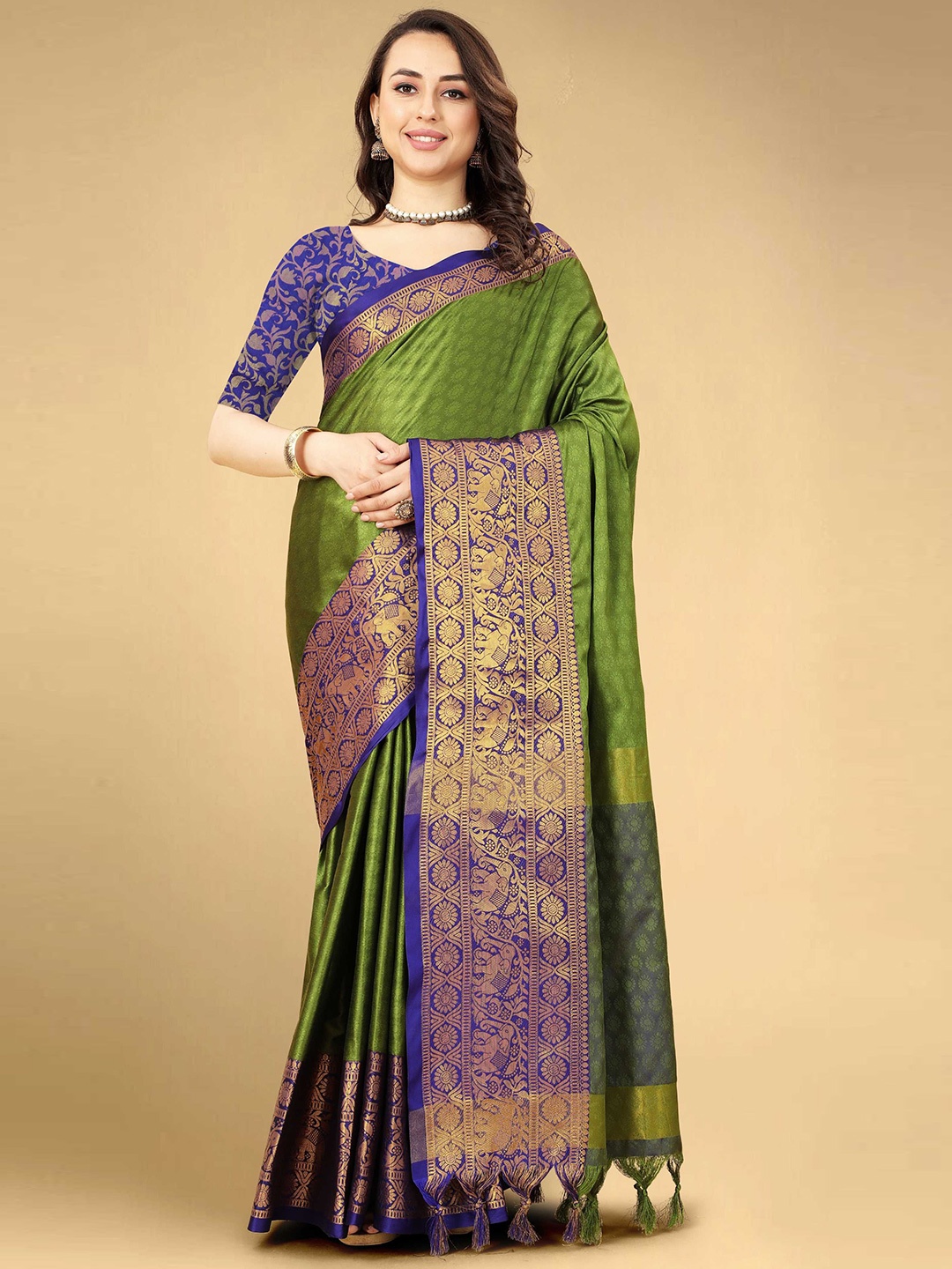 

DIVASTRI Woven Design Zari Silk Cotton Banarasi Saree, Green