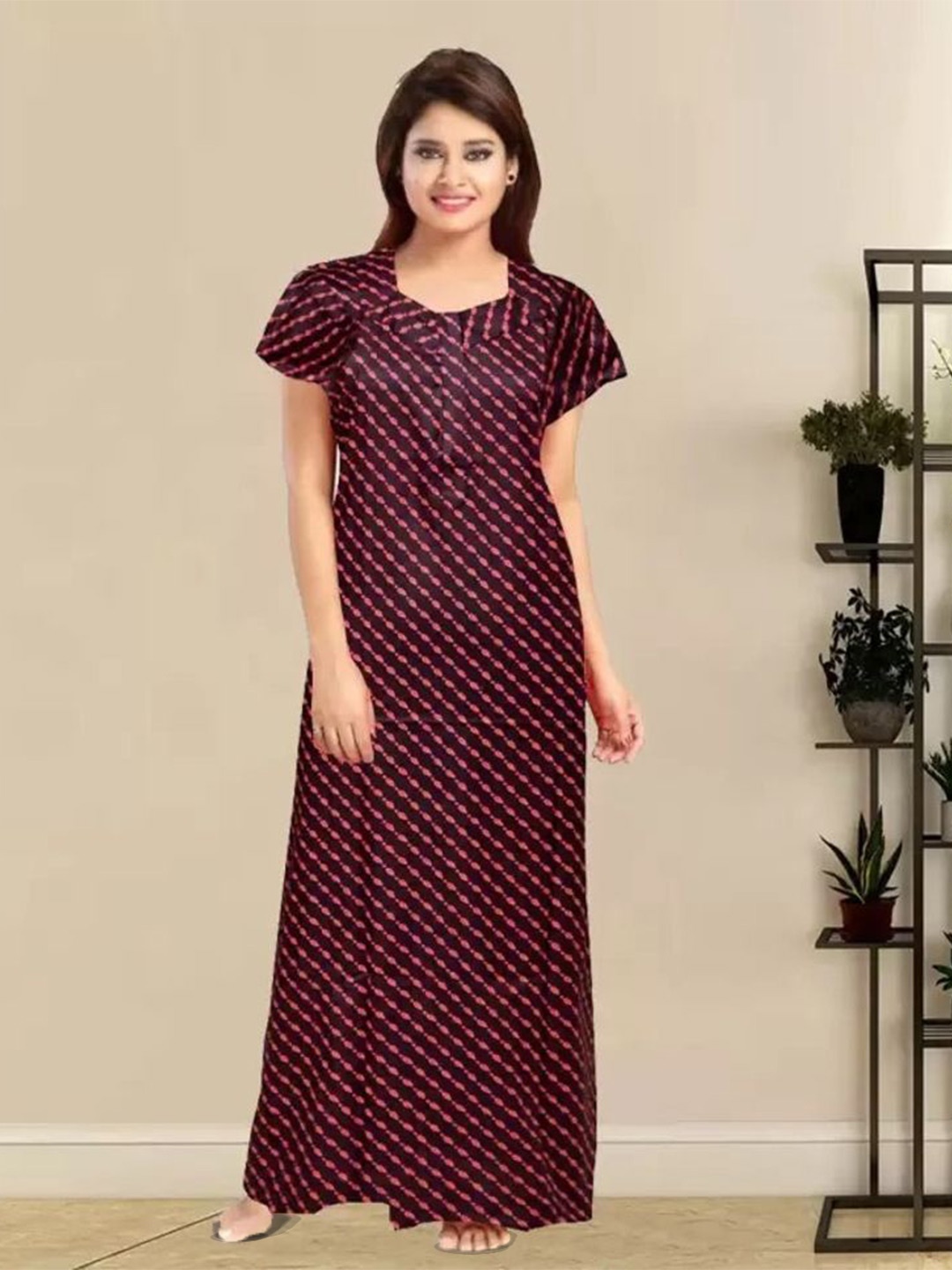 

PR PINK ROYAL Women Printed Pure Cotton Maxi Nightdress, Maroon