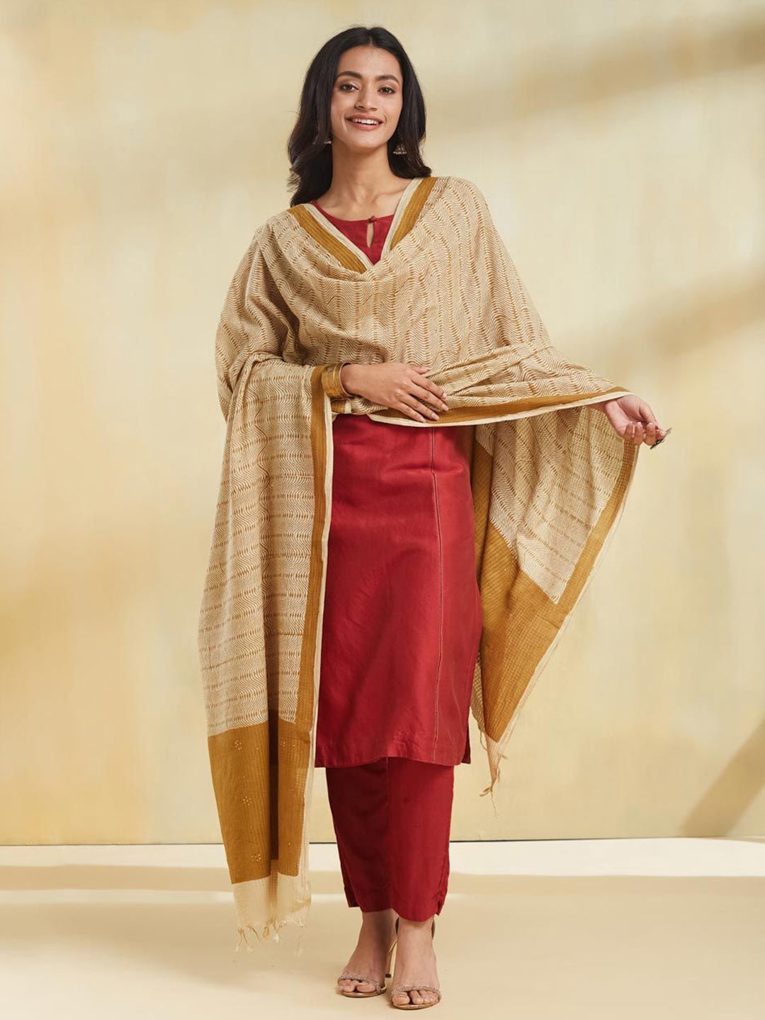 

Fabindia Abstract Printed Cotton Block Print Technique Dupatta, Beige