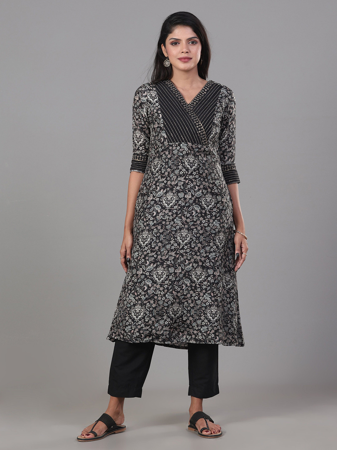 

Vismay Floral Printed V-Neck Thread Work Cotton Straight Kurta, Black