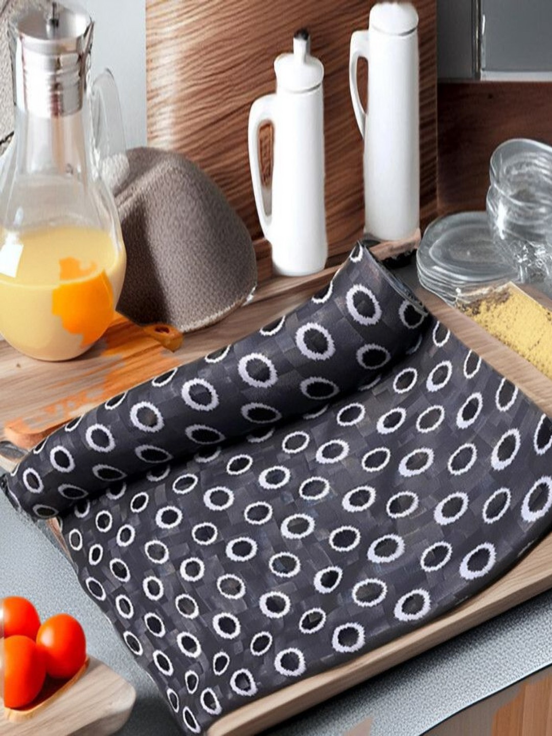 

REVEXO Grey & White Printed Water-Resistant Shelf Liner