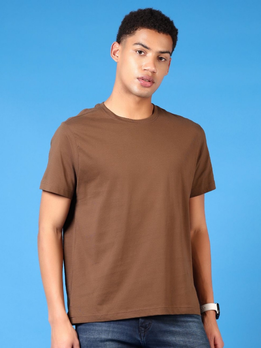

V-Mart Men Solid Round Neck Cotton T-shirt, Brown