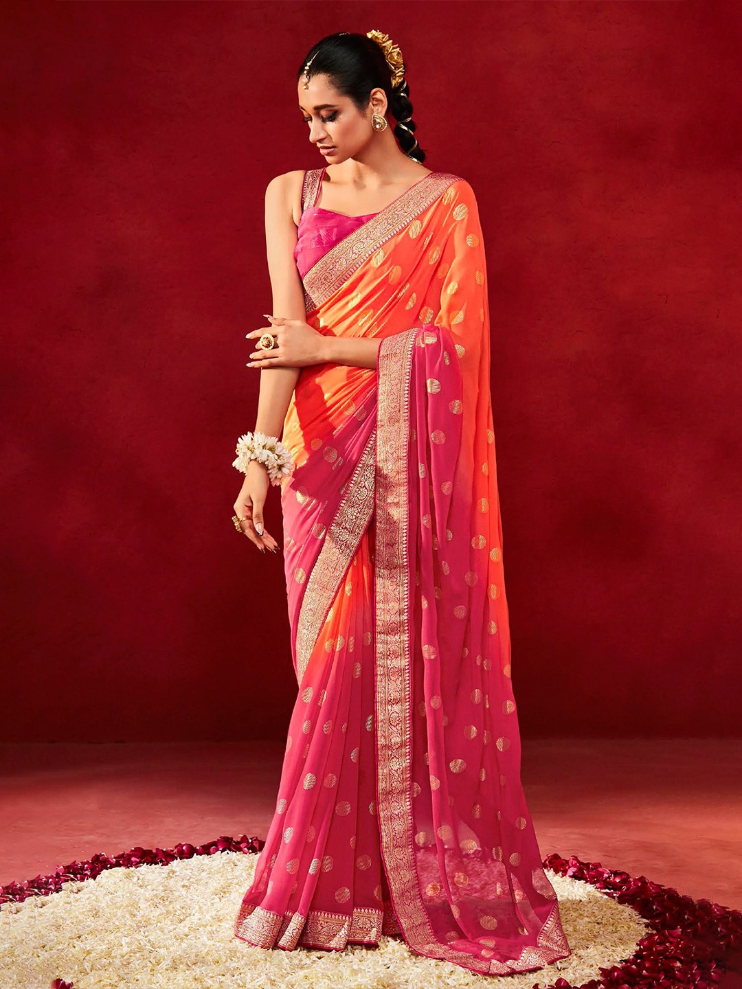 

DIVASTRI Polka Dots Woven Design Zari Saree, Pink