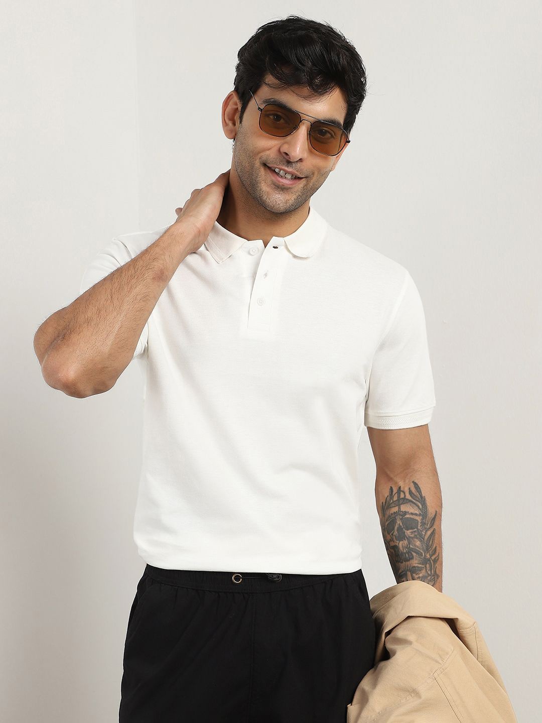 

NOBERO Men Solid Polo Collar Cotton T-shirt, White