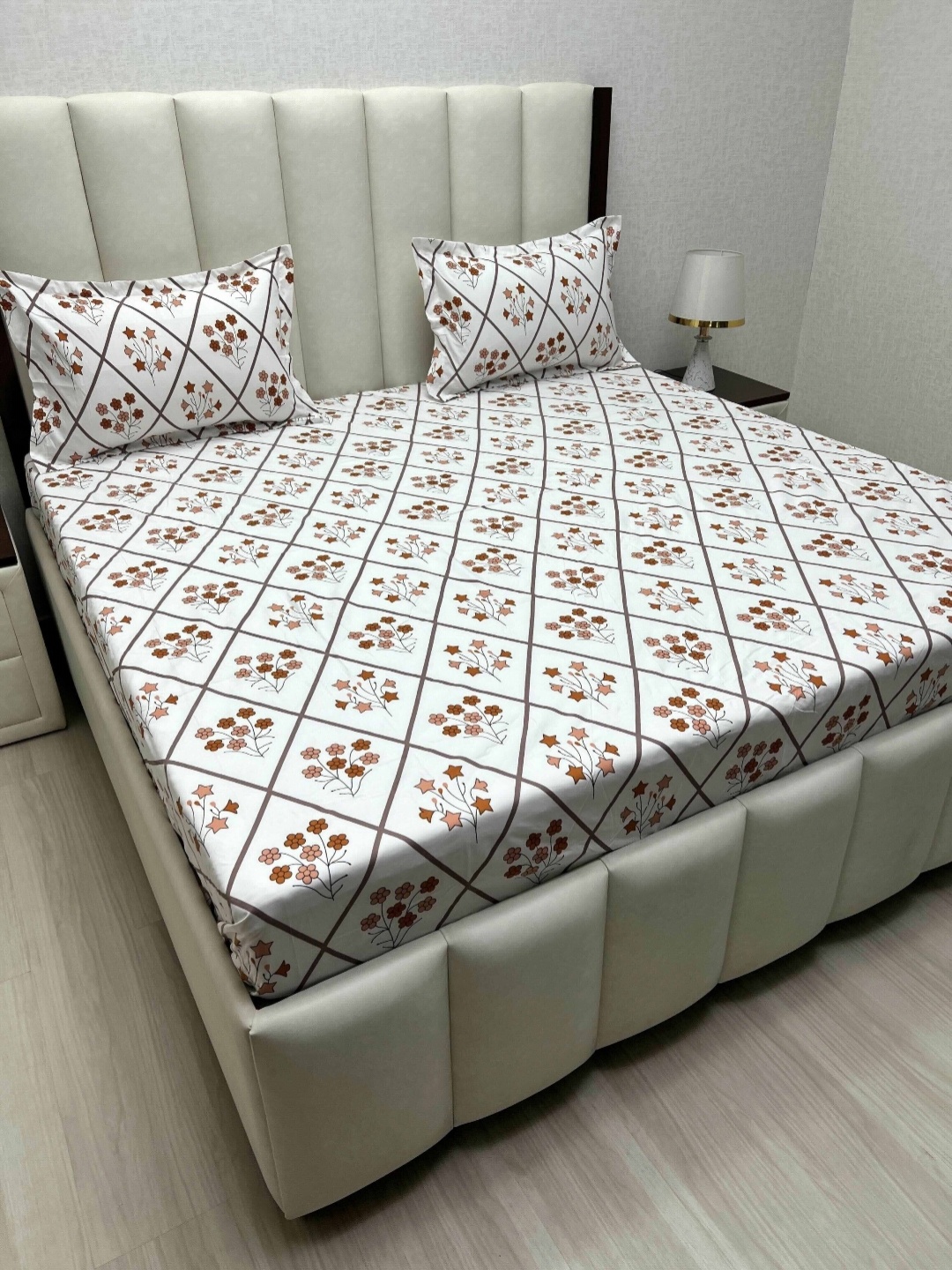 

Pure Decor White & Brown Floral 330 TC Queen Bedsheet with 2 Pillow Covers