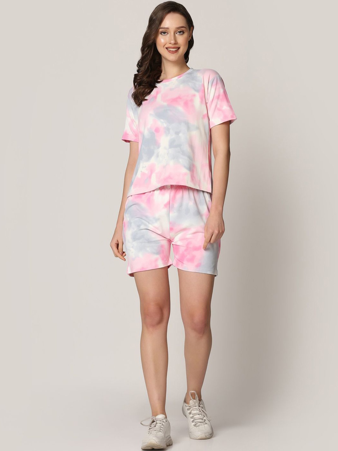 

Xivir Printed T-Shirt With Shorts Co-Ords, Pink