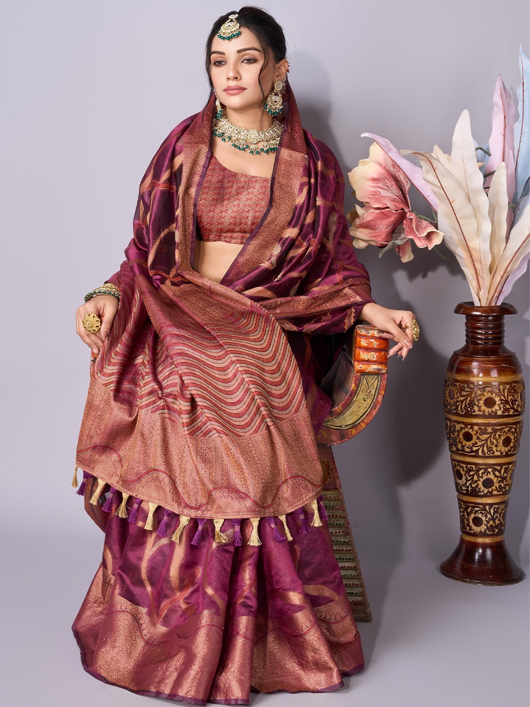 

DIVASTRI Woven Design Zari Organza Saree, Purple