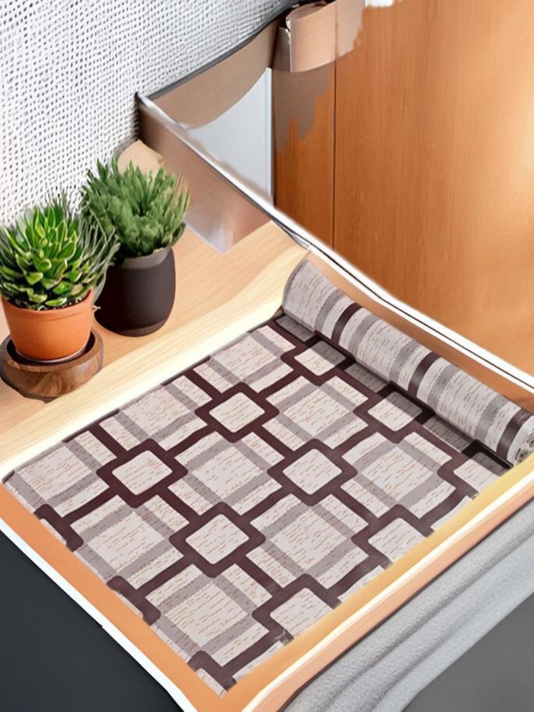 

REVEXO Beige & Brown Printed Water-Resistant Shelf Liner