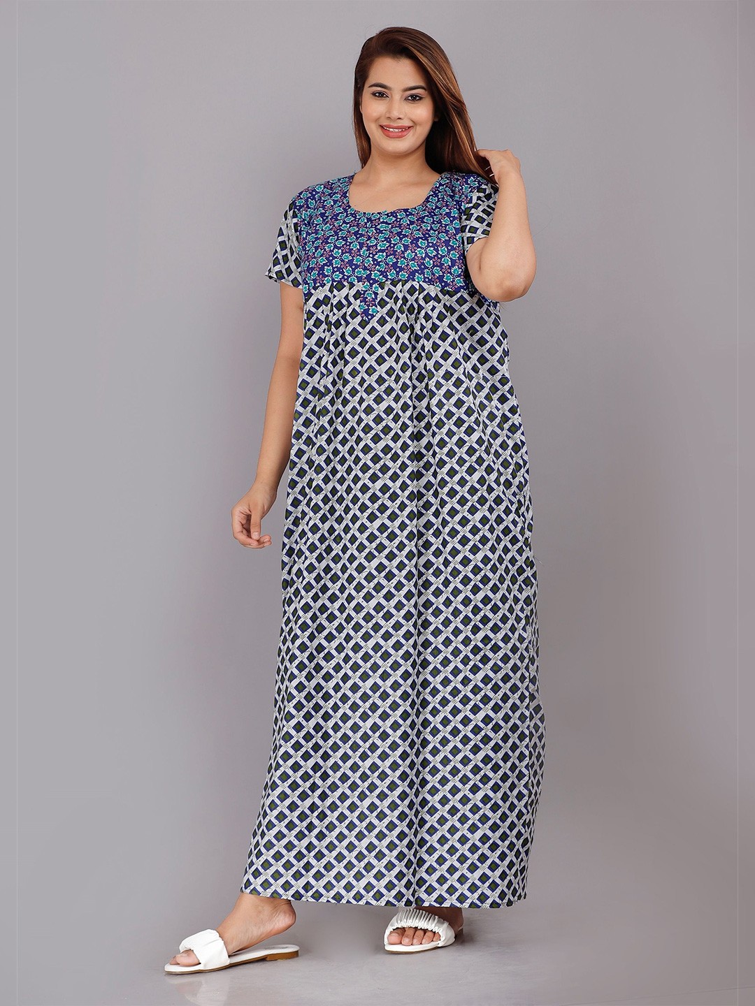 

PR PINK ROYAL Women Printed Pure Cotton Maxi Nightdress, Blue