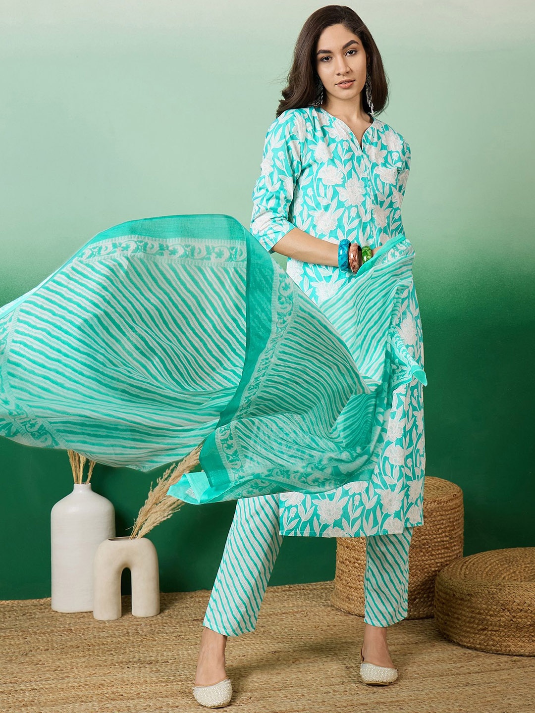 

Sangria Floral Printed Cotton Kurta with Trousers & Dupatta Set, Sea green