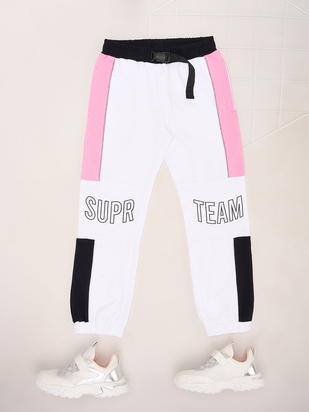 

Pantaloons Junior Girls Printed Pure Cotton Mid Rise Joggers, White