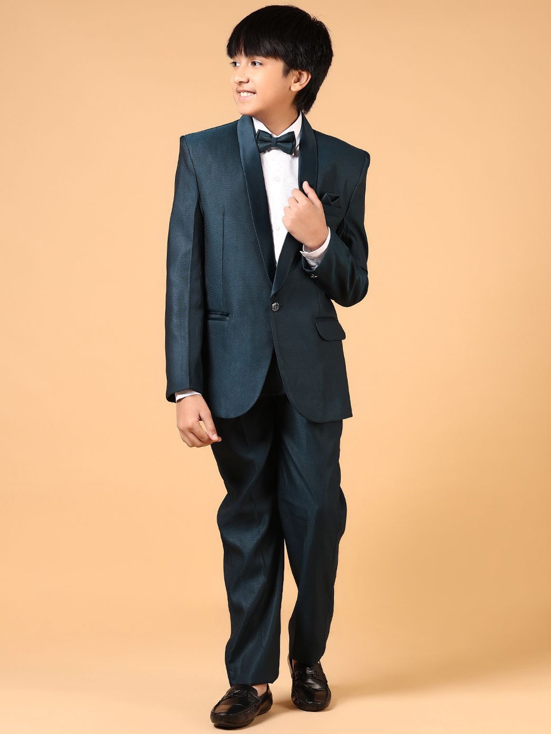 

V-Mart Boys Single-Breasted Four-Piece Suits, Green