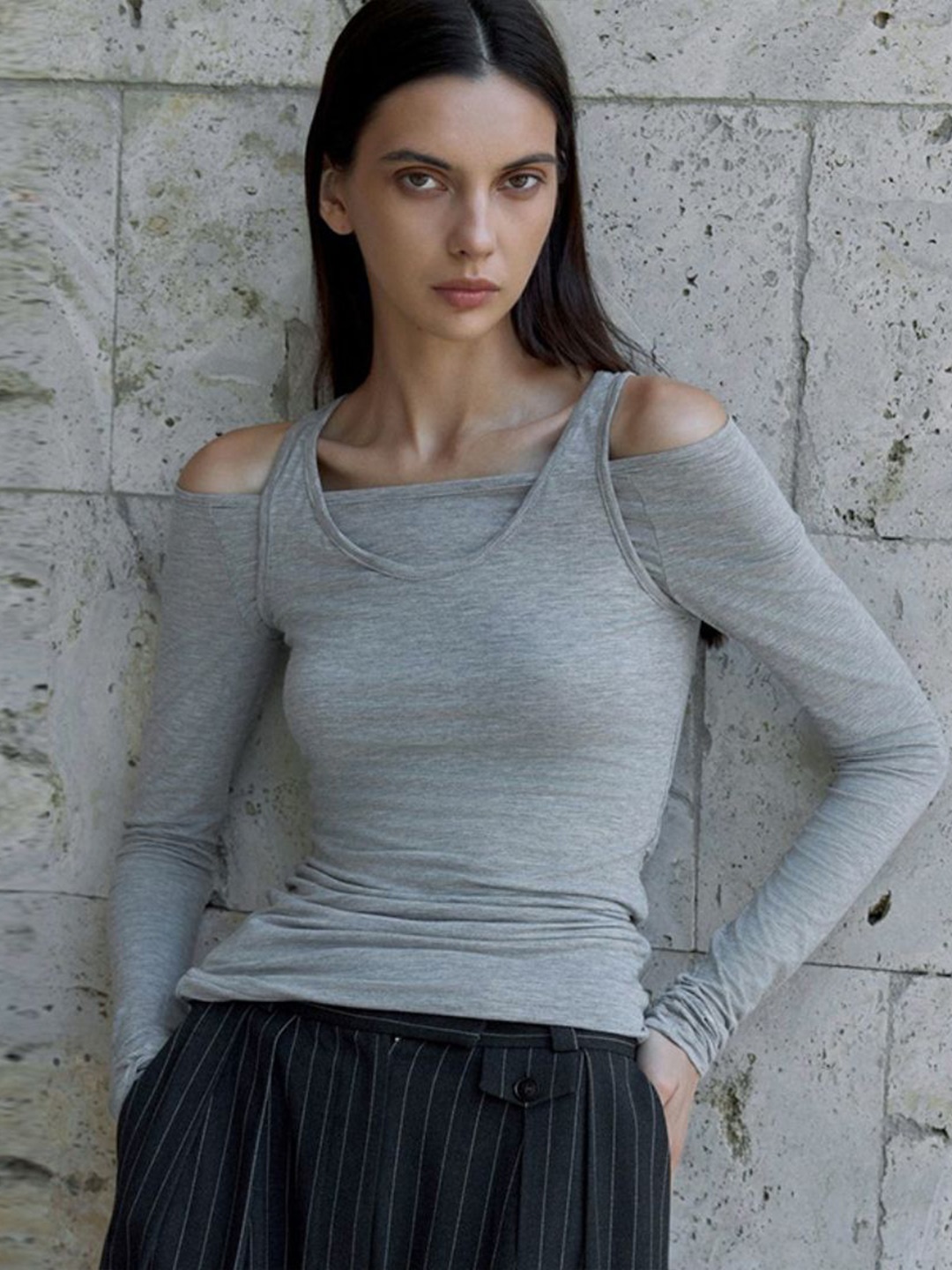 

StyleCast Women Solid Scoop Neck Top, Grey
