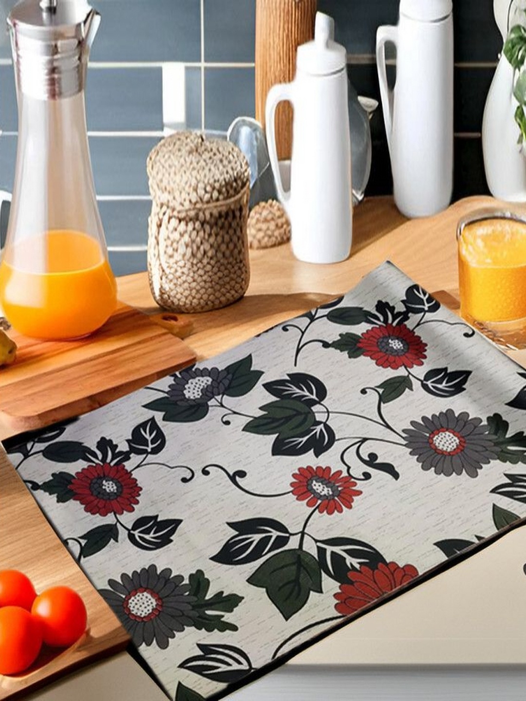 

REVEXO Grey & Green Printed Water-Resistant Shelf Liner