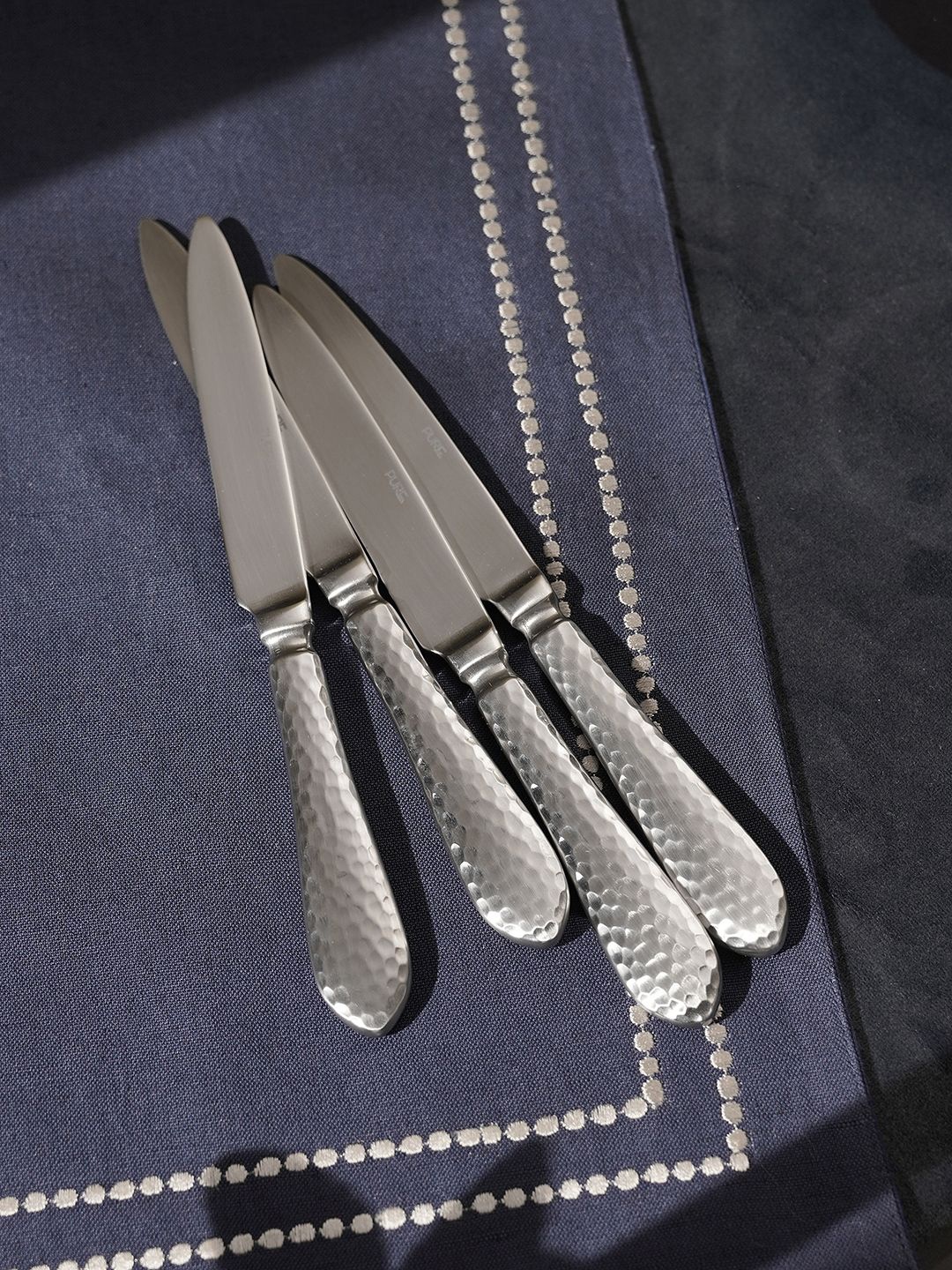 

Pure Home and Living Silver-Toned 4 Pieces Hammered Stainless Steel Cutlery Knives