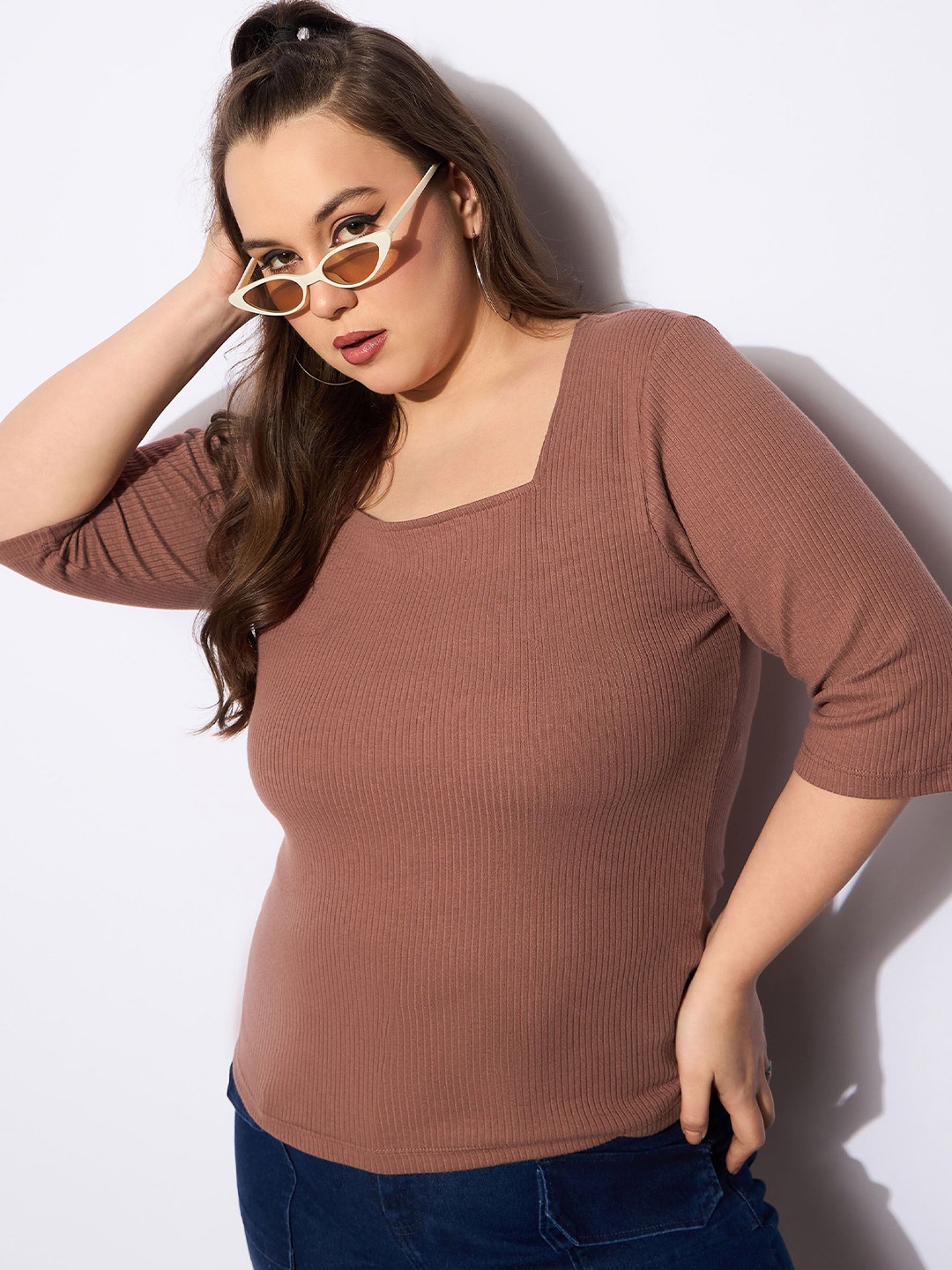 

SASSAFRAS Curve Women Square Neck Plus Size Fitted Top, Brown