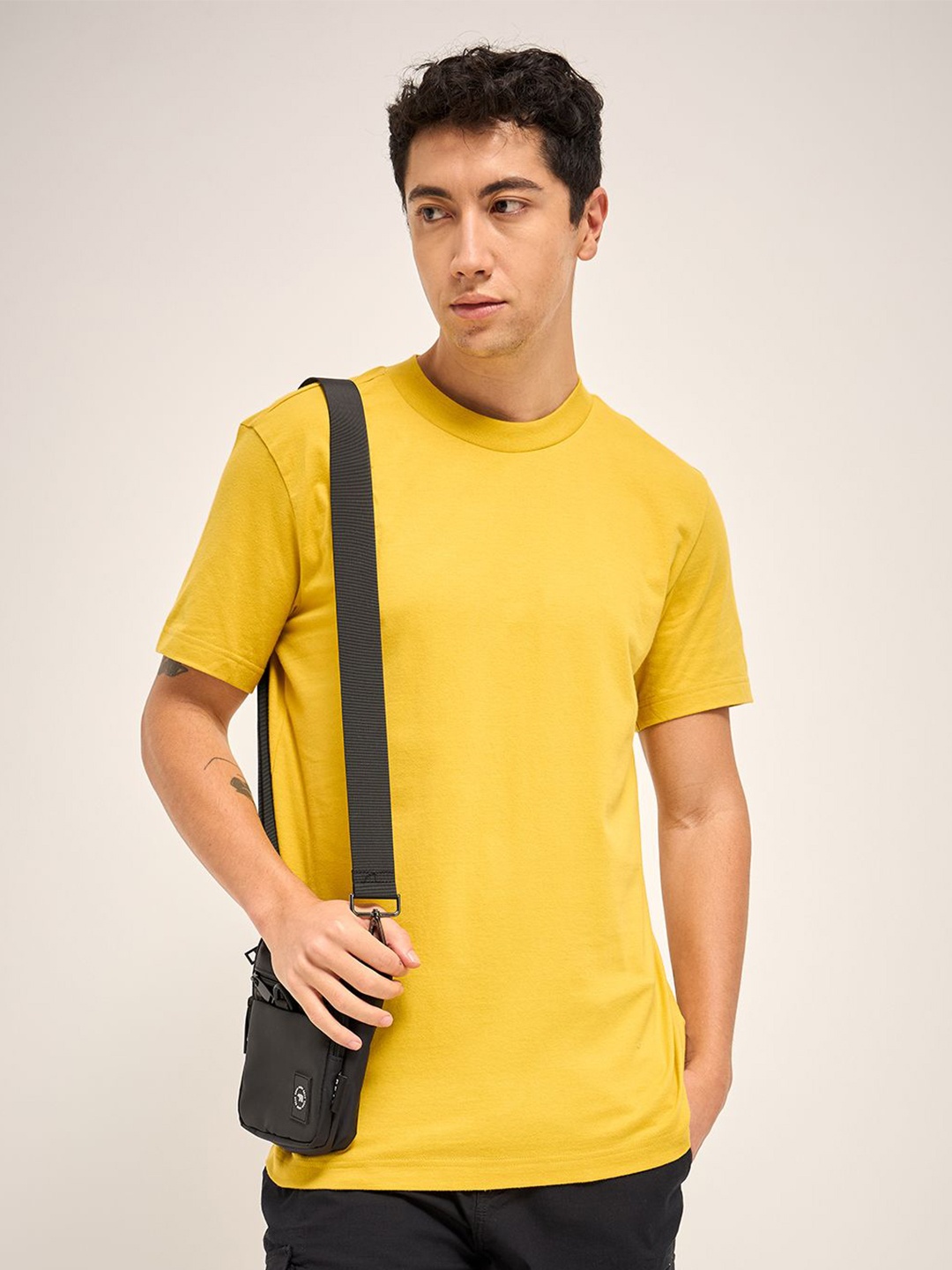 

THE BEAR HOUSE Men Solid Round Neck Cotton T-shirt, Mustard